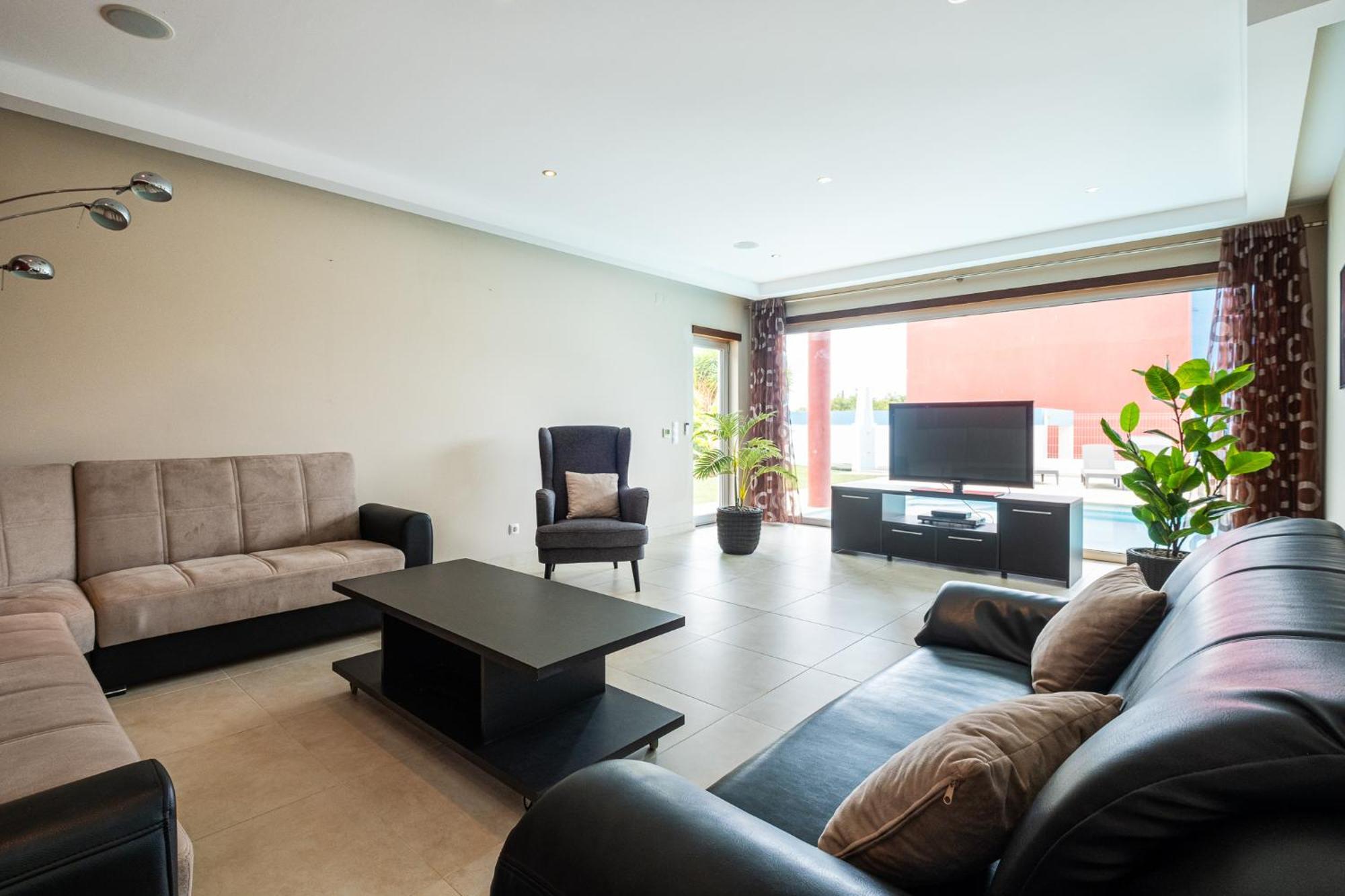 Capetown Marina Luxury Villa - Private Pool Αλμπουφέιρα Εξωτερικό φωτογραφία